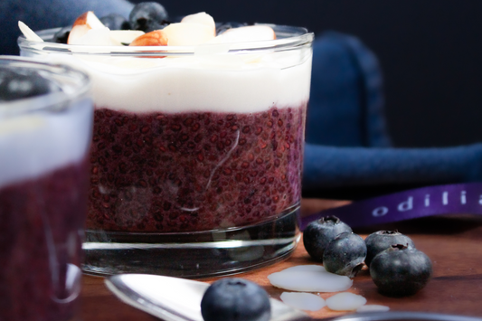 Veganer Chia Pudding mit Blaubeeren Rezept