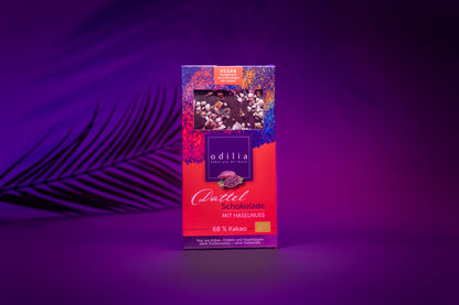 Bio Dattel Schokolade mit Haselnüssen 68% Kakao (70g)